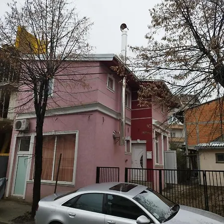 Small Apartment Private Bathroom Strong Wi-Fi Belgrade Exterior photo