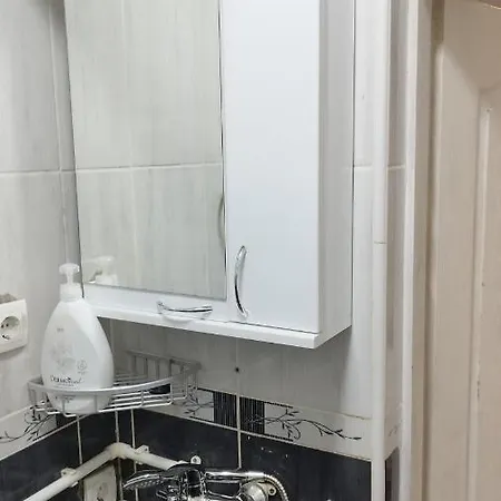 Small Apartment Private Bathroom Strong Wi-Fi Belgrade Exterior photo