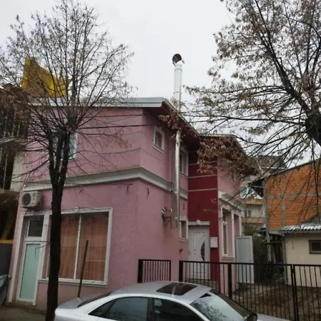 Small Apartment Private Bathroom Strong Wi-Fi Belgrade Exterior photo