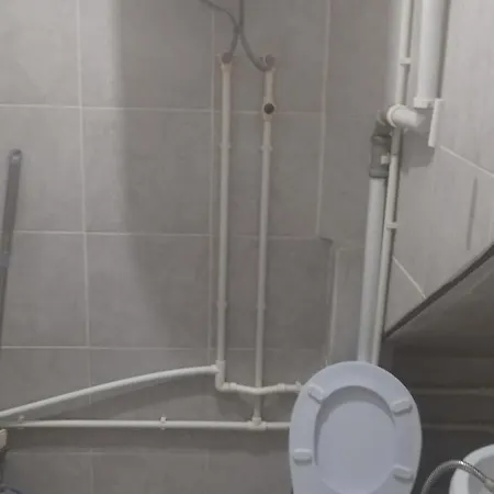 Small Apartment Private Bathroom Strong Wi-Fi Belgrade Exterior photo