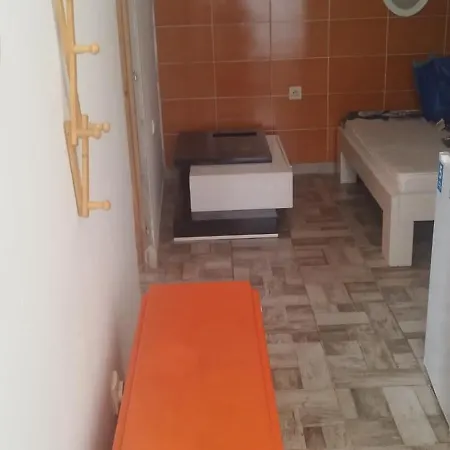 Small Apartment Private Bathroom Strong Wi-Fi Belgrade Room photo