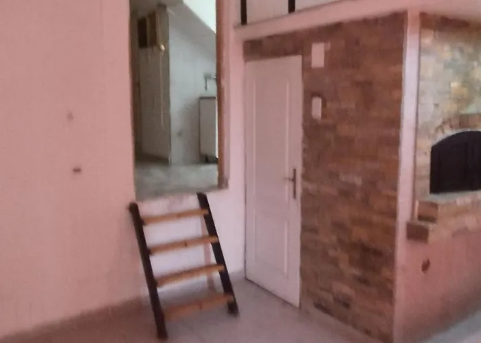 Small Apartment Private Bathroom Strong Wi-Fi