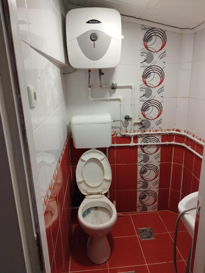 Small Private Bathroom Wi-fi
