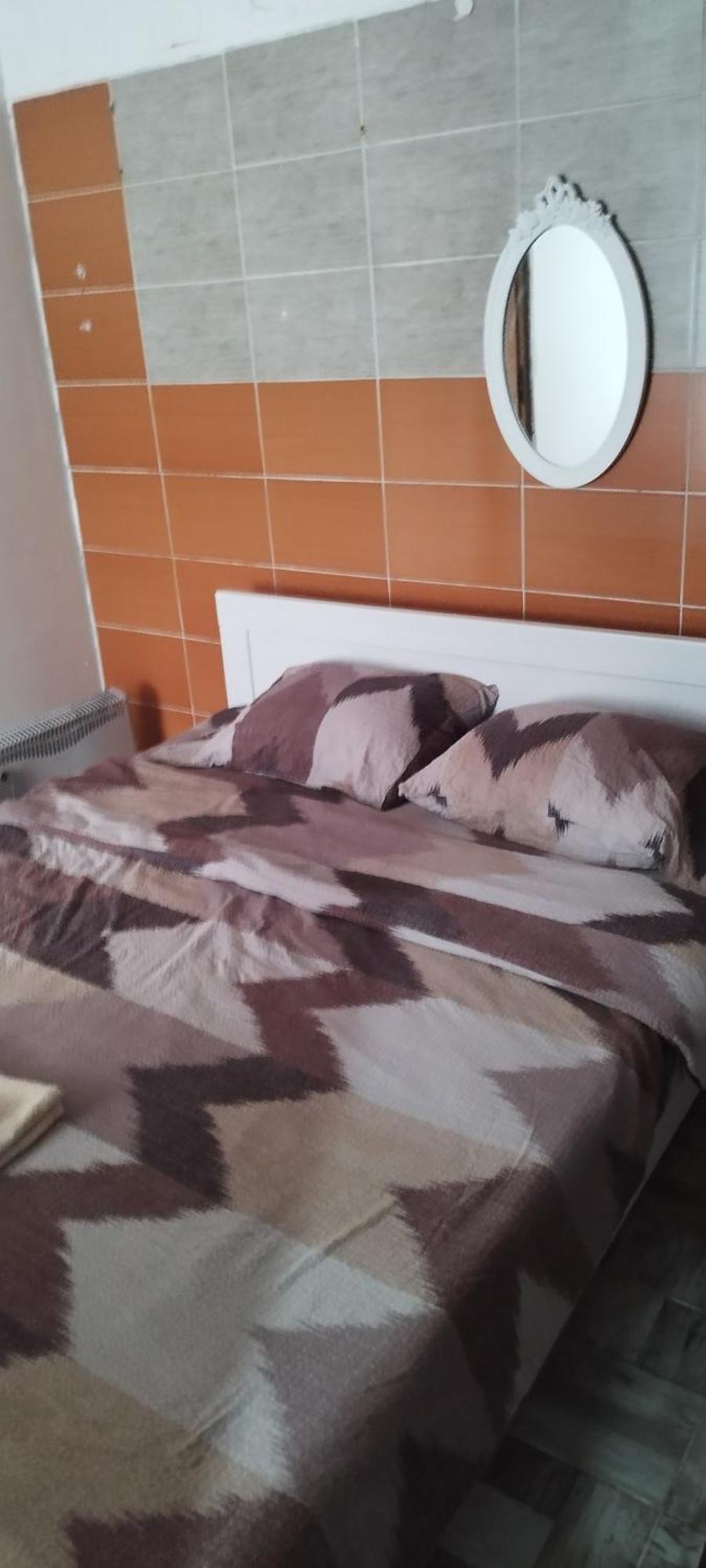 Small Private Bathroom Wi-fi